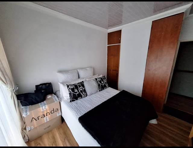 4 BEDROOM FREESTANDING FOR SALE IN VANDERBIJLPARK SE 2